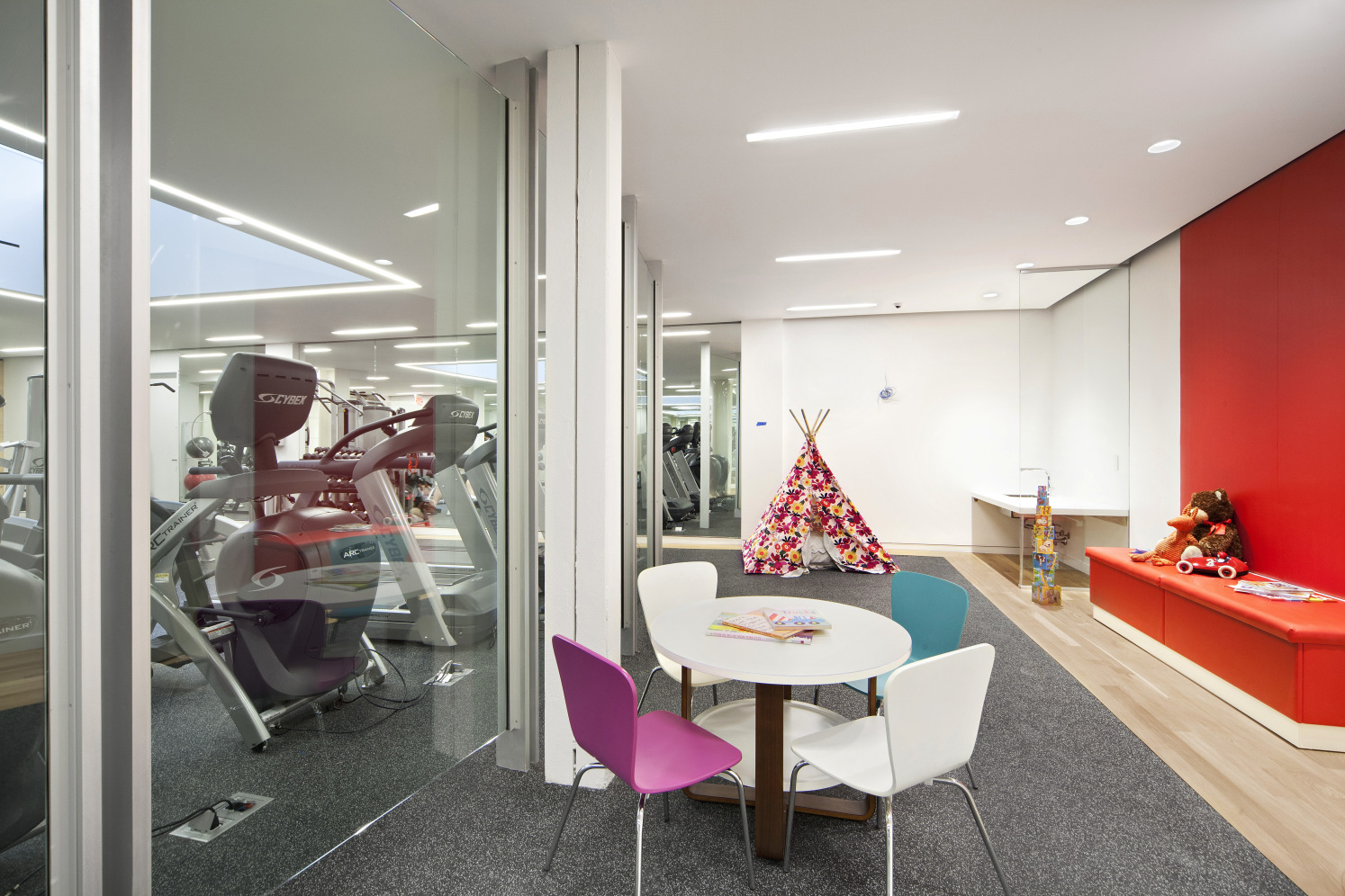 737 Park Avenue, Unit 9A Manhattan, NY 10021 - Photo 15 of 16