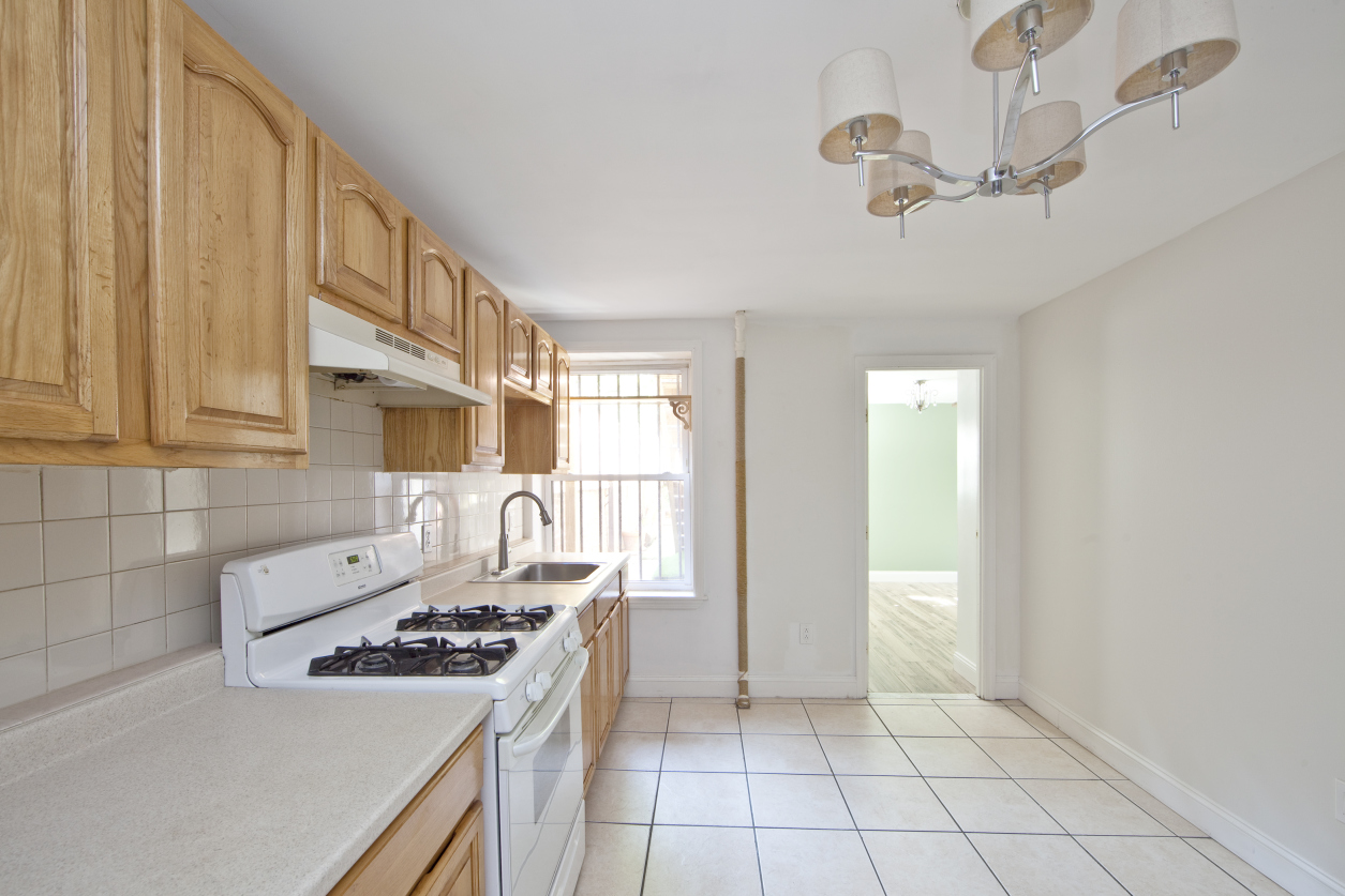 445 MacDonough Street Brooklyn, NY 11233 - Photo 16 of 22