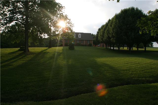 2140 Lake Road Greenbrier, TN 37073 - Photo 14 of 30