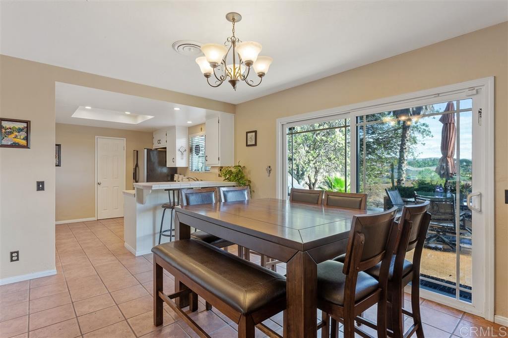 3330 Mary Lane Escondido, CA 92025 - Photo 7 of 17