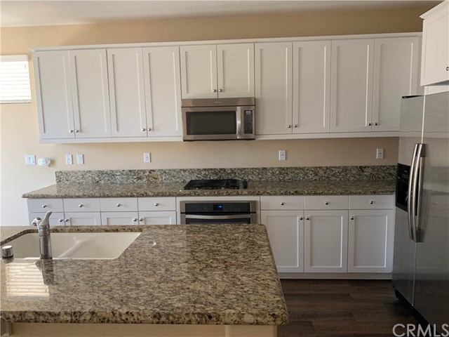 942 Pomelo Way Fullerton, CA 92832 - Photo 6 of 18