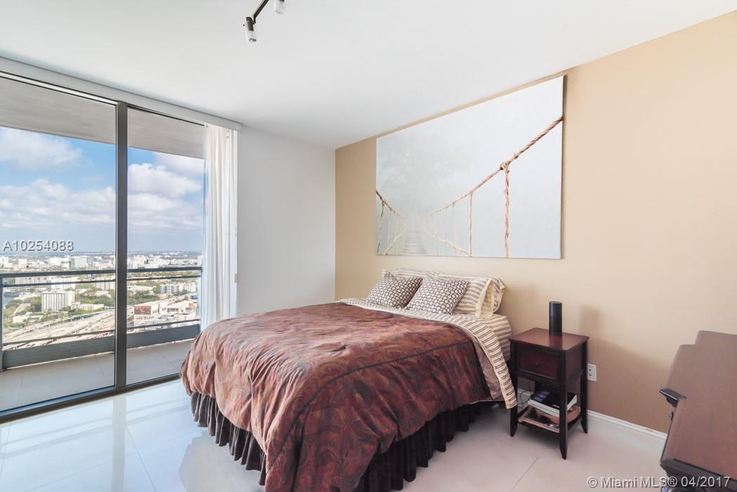 90 Southwest 3rd Street, Unit 4006 Miami, FL 33130 - Photo 8 of 15