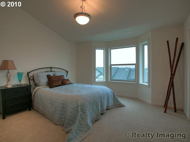 9243 Northwest Germantown Road, Unit 45 Portland, OR 97231 - Photo 7 of 11 Gallery Image 7