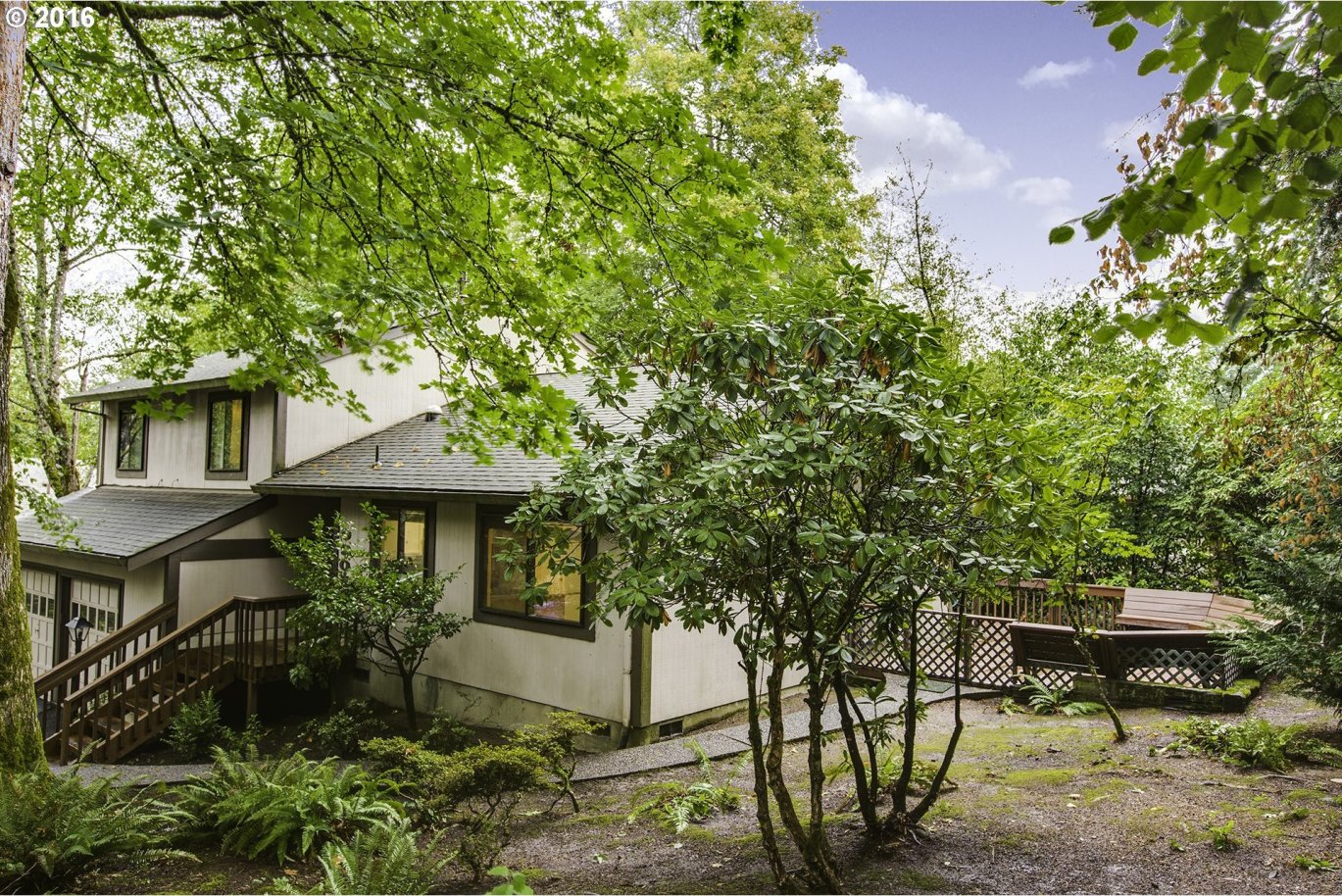 9905 Southwest Quail Post Road Portland, OR 97219 - Photo 28 of 29 Gallery Image 28