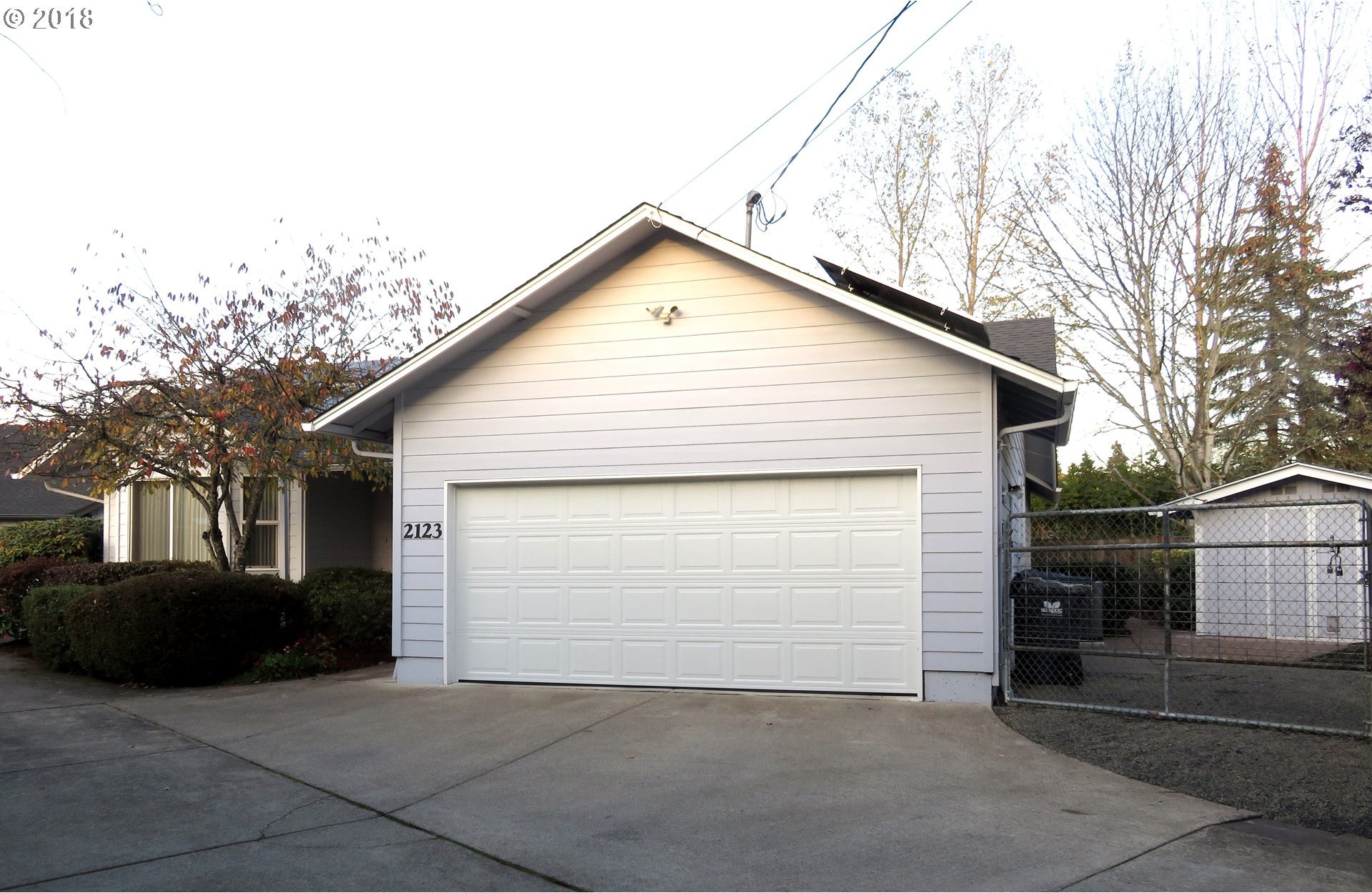 2123 Jeppesen Acres Road Eugene, OR 97401 - Photo 7 of 17 Gallery Image 7
