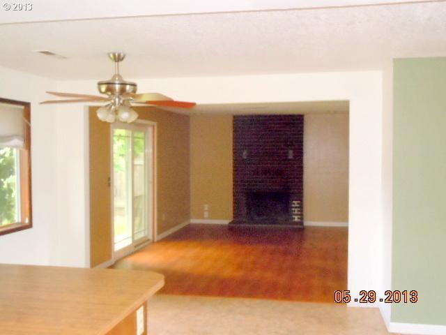 5575 Southeast Rancho Street Hillsboro, OR 97124 - Photo 5 of 16 Gallery Image 5