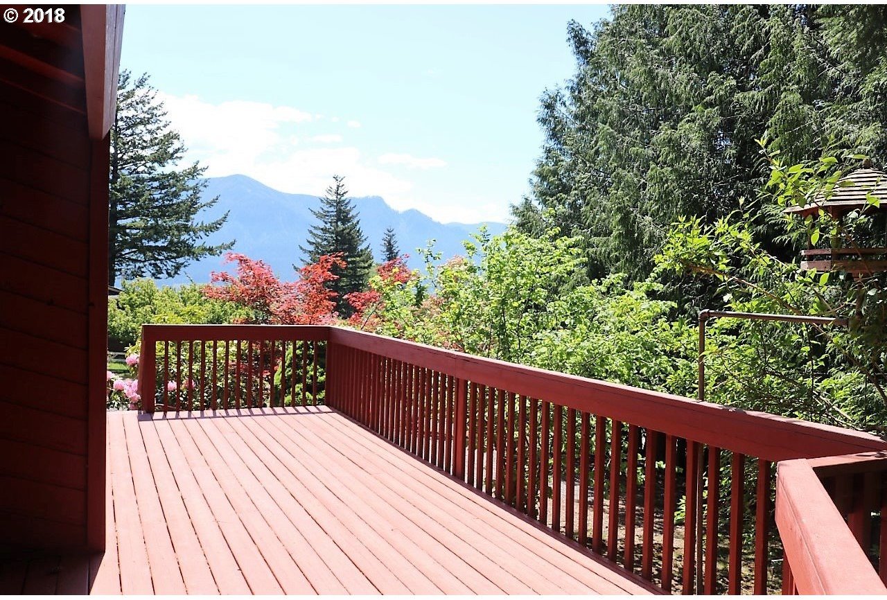 211 Ridgecrest Drive Stevenson, WA 98648 - Photo 3 of 20