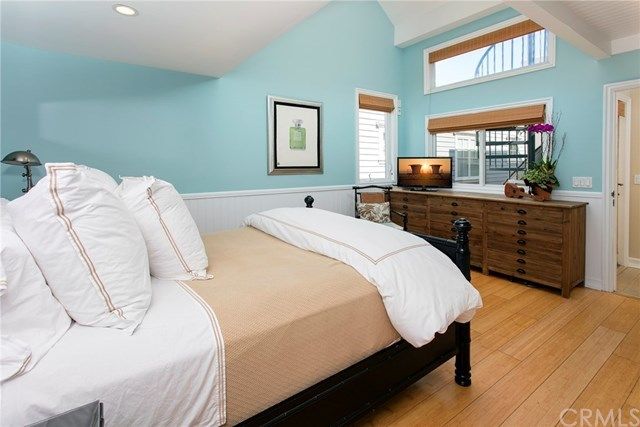 $6,430,000 | 808 South Bay Front, Newport Beach, CA 92662