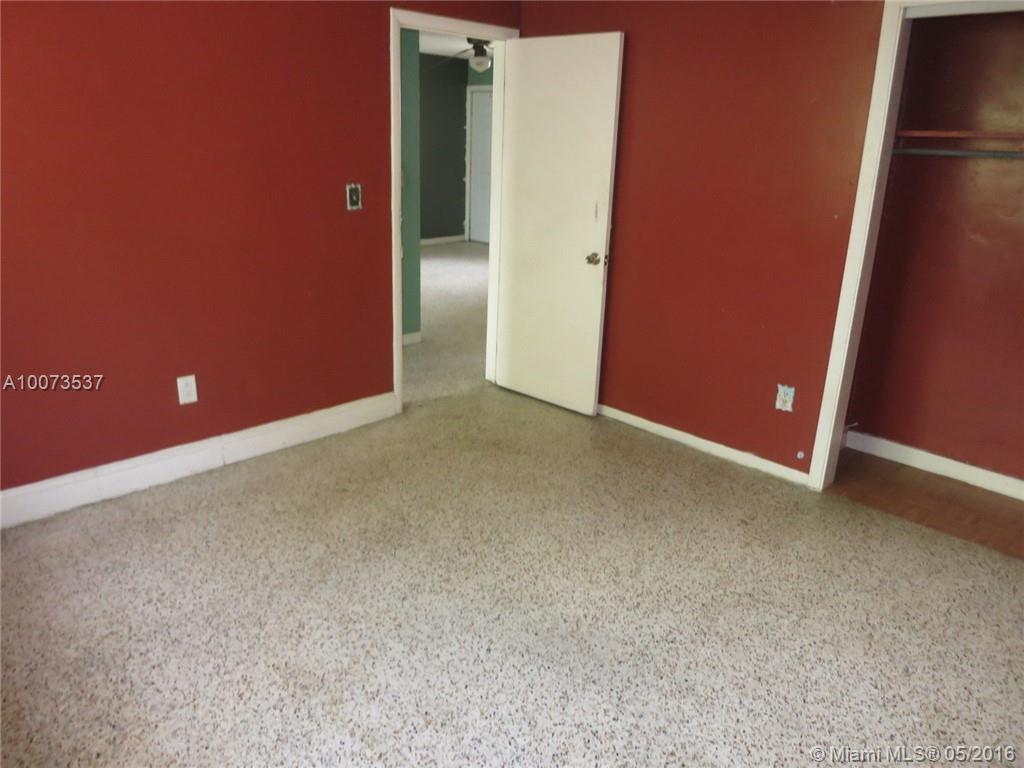 1023 Northwest 33rd Street Miami, FL 33127 - Photo 22 of 26