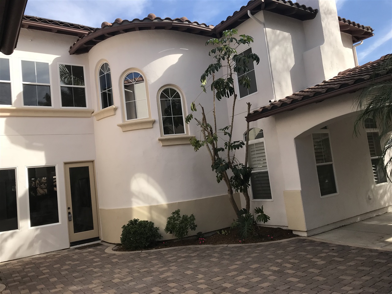 2974 Carrillo Way Carlsbad, CA 92009 - Photo 4 of 25