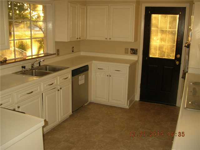 3866 Walnut Grove Road Memphis, TN 38111 - Photo 4 of 12