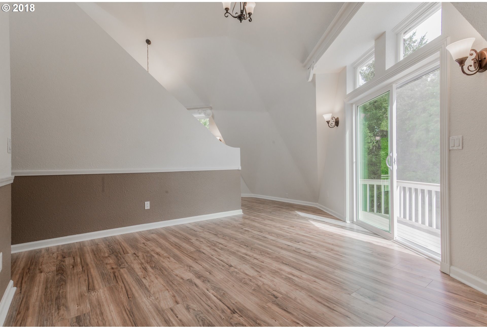 18920 Bridgeport Road Dallas, OR 97338 - Photo 21 of 32 Gallery Image 21