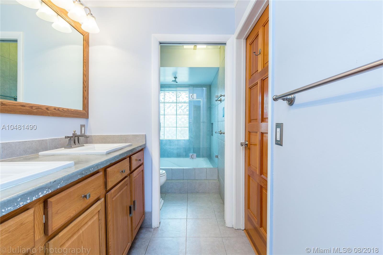 112 Kensington Road Hollywood, FL 33021 - Photo 31 of 47 Gallery Image 31