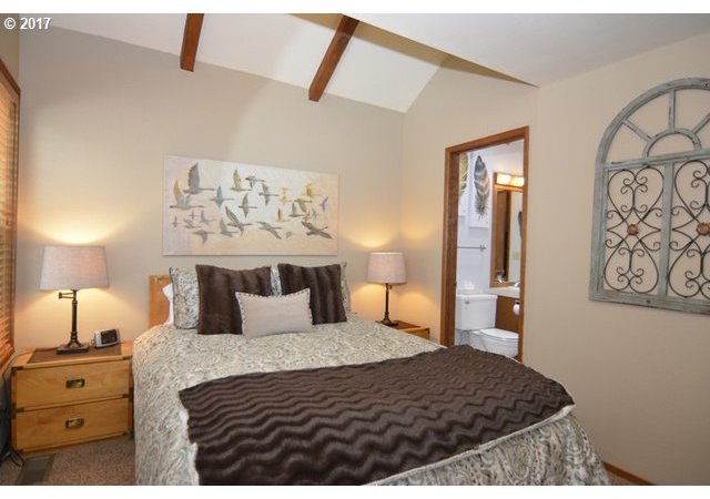 11 Pine Ridge Lane Sunriver, OR 97707 - Photo 21 of 25