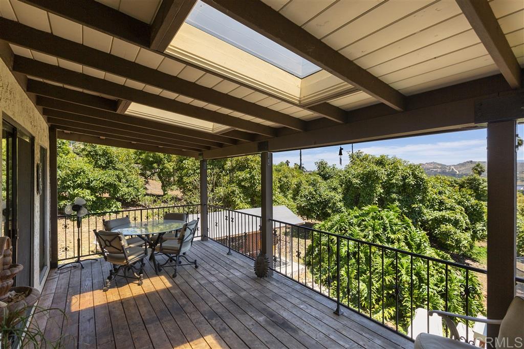 3425 Fairview Drive Vista, CA 92084 - Photo 11 of 25