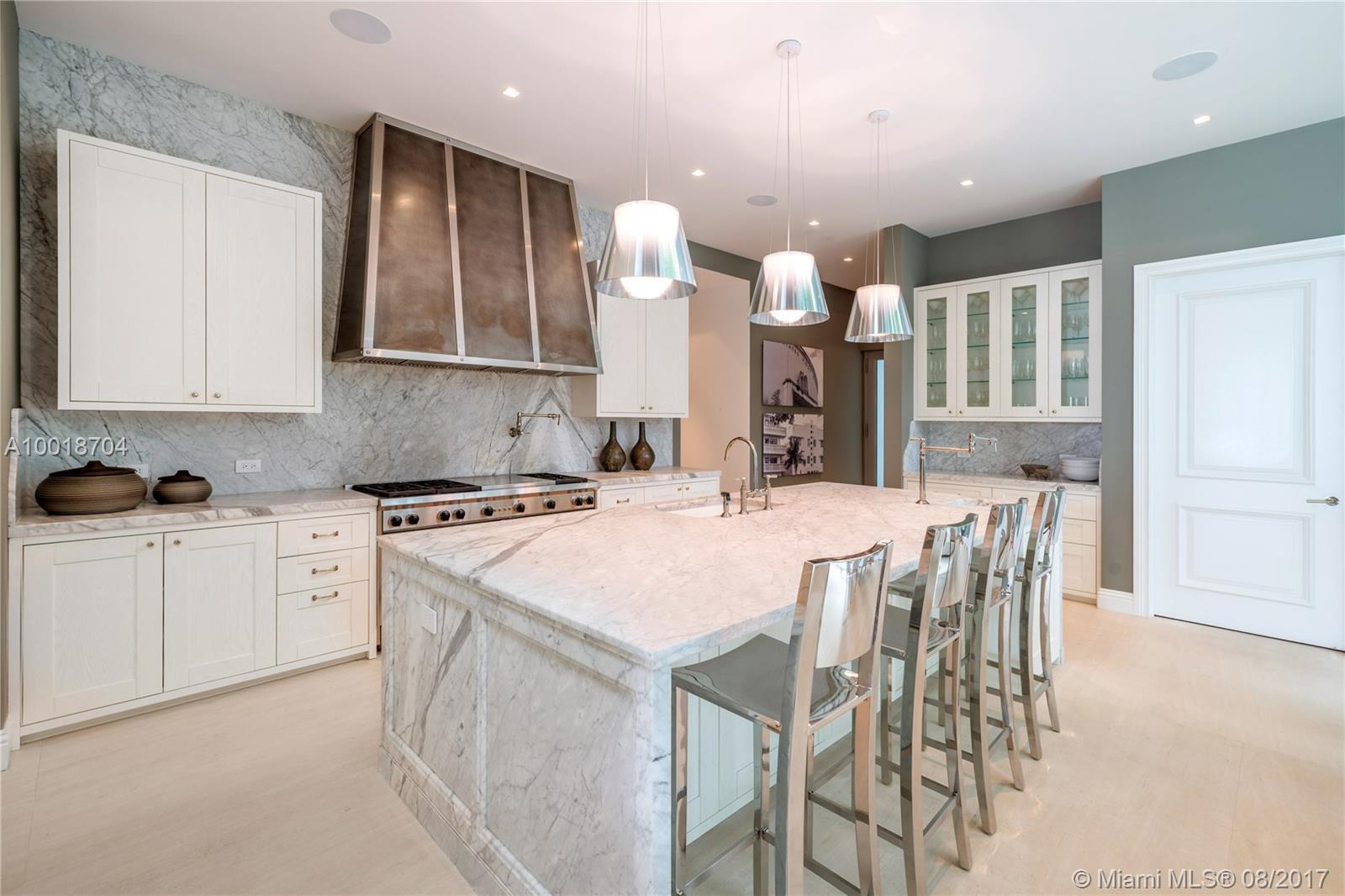 5446 North Bay Road Miami Beach, FL 33140 - Photo 7 of 35