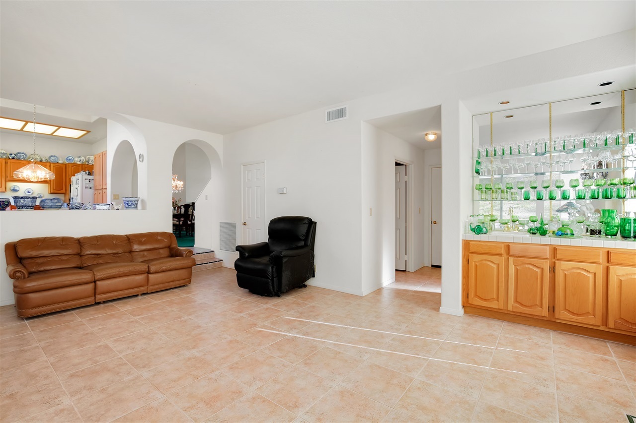 4626 Pannonia Road Carlsbad, CA 92008 - Photo 11 of 25