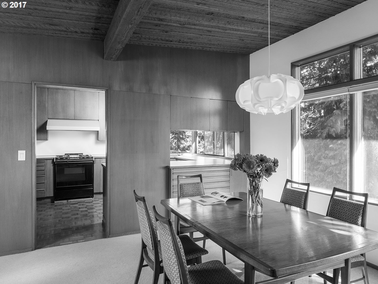 3136 Southwest Fairmount Boulevard Portland, OR 97239 - Photo 13 of 32 Gallery Image 13