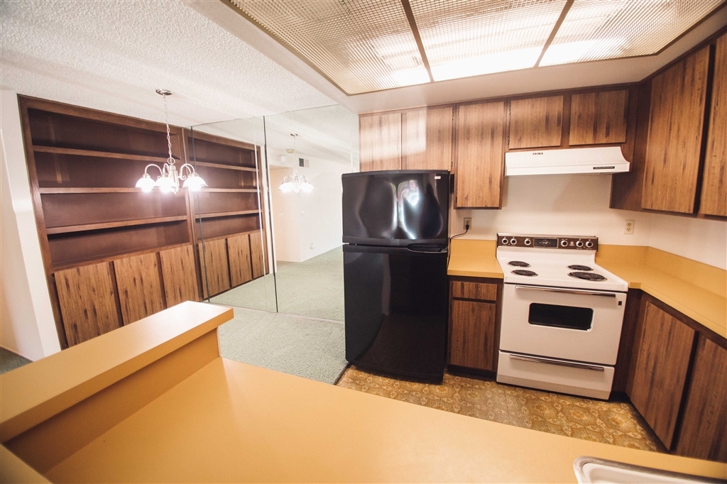 5922 Rancho Mission Road, Unit 75 San Diego, CA 92108 - Photo 4 of 25