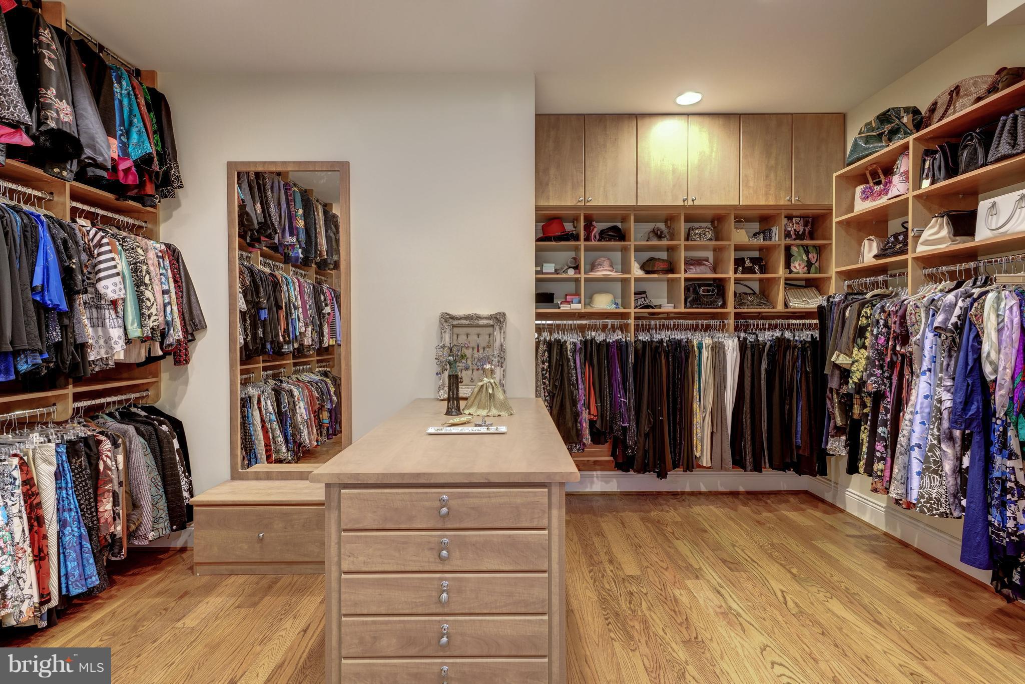 11809 Centurion Way Potomac, MD 20854 - Photo 17 of 30