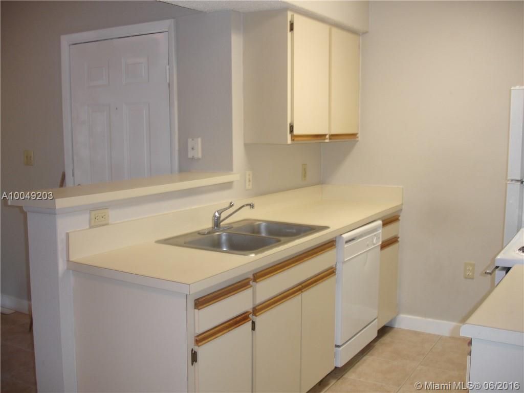 15551 Southwest 104th Terrace, Unit 825 Miami, FL 33196 - Photo 6 of 11