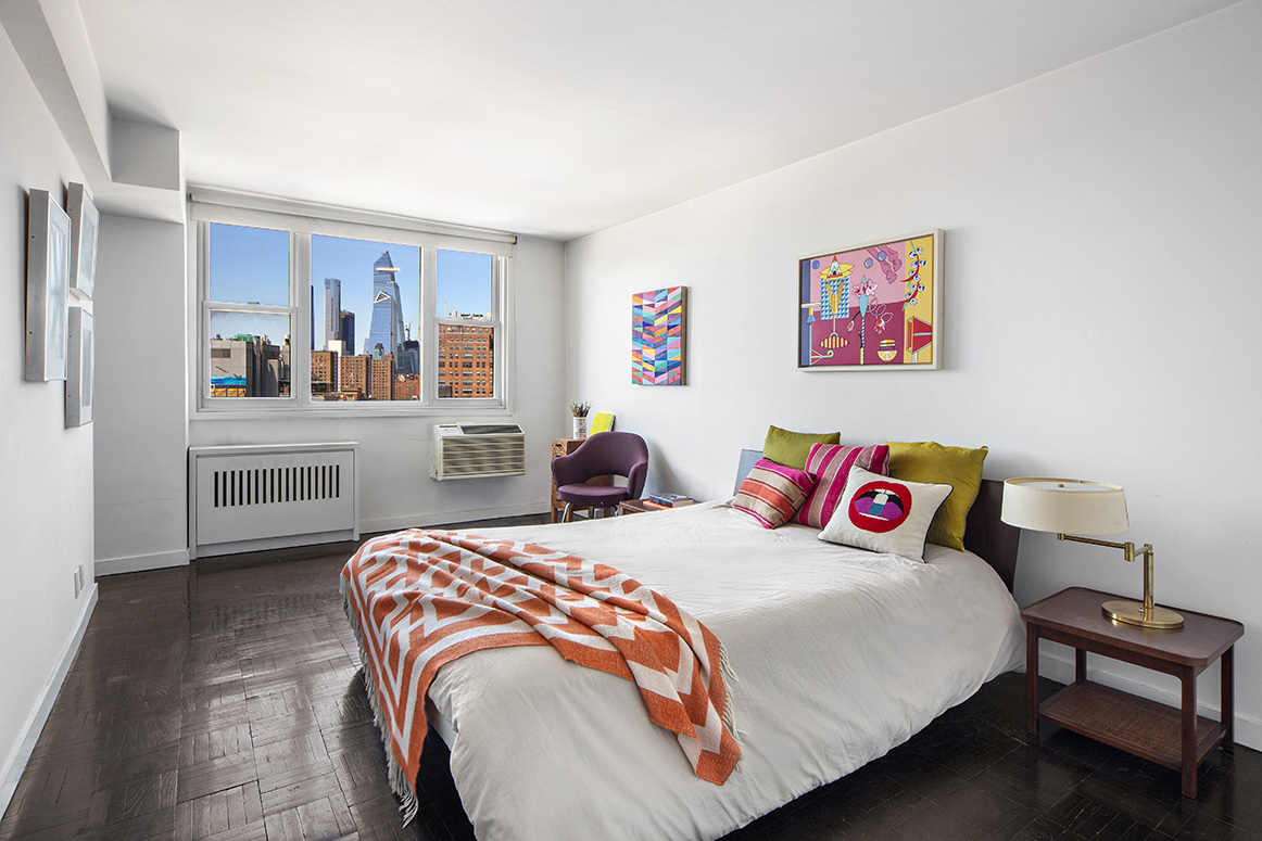 61 Jane Street, Unit 18J Manhattan, NY 10014 - Photo 3 of 7