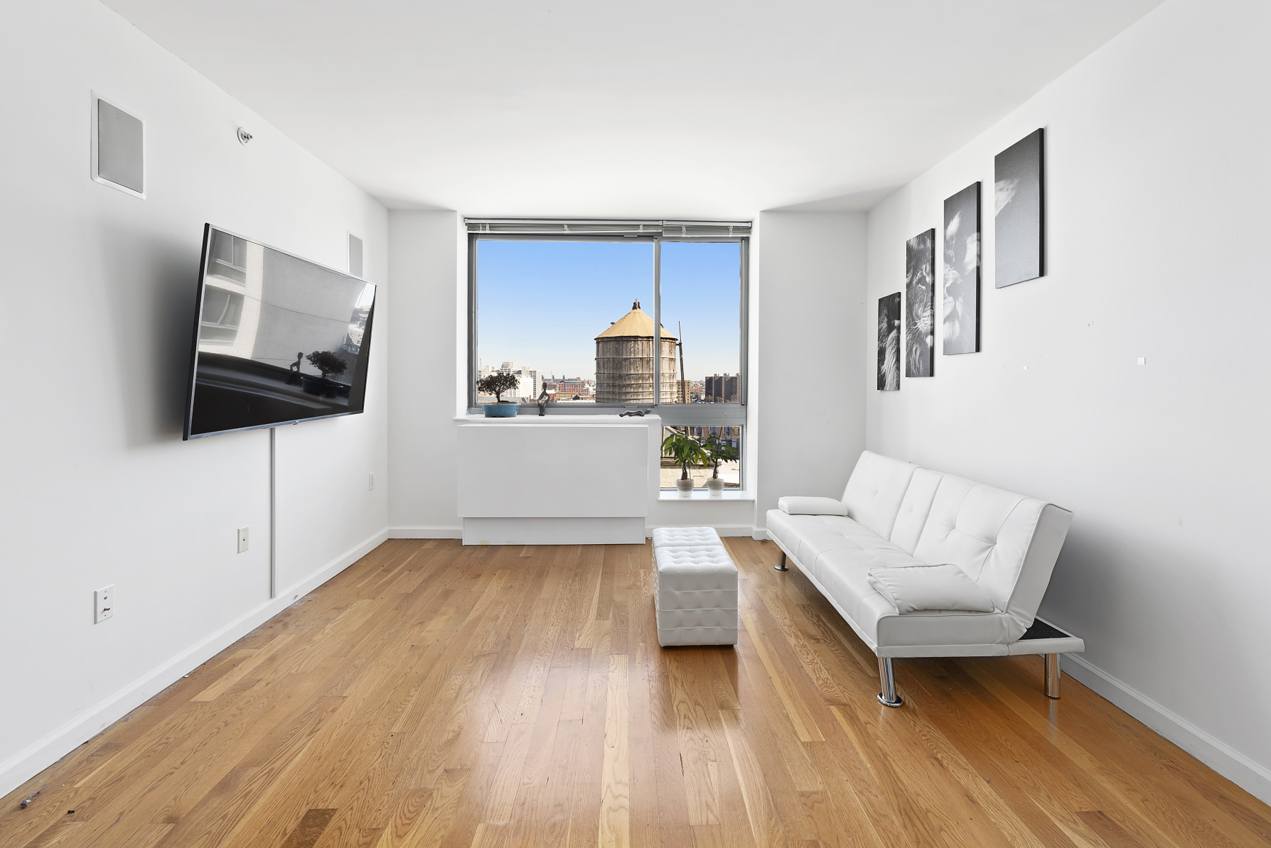 257 Gold Street, Unit 14Z Brooklyn, NY 11201 - Photo 1 of 7