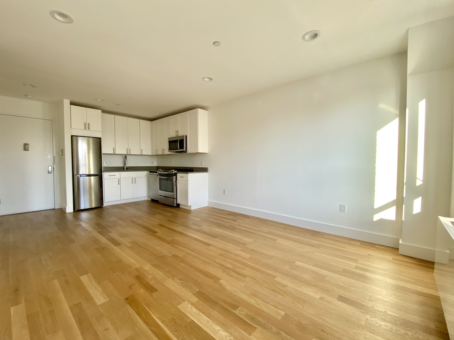 45-11 Broadway, Unit 3A Queens, NY 11103 - Photo 3 of 7