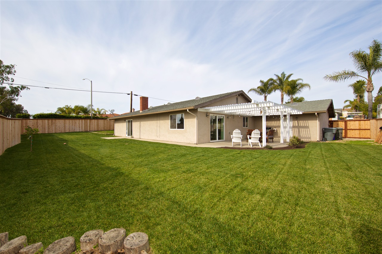 299 Cedar Road Vista, CA 92083 - Photo 21 of 25 Gallery Image 21