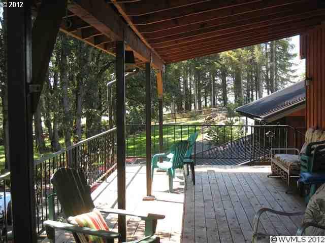 13842 Doerfler Road Southeast Silverton, OR 97381 - Photo 5 of 16