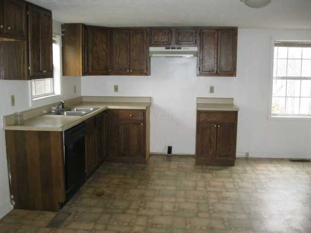 1502 Williams Switch Road Ripley, TN 38063 - Photo 4 of 9 opened kitchen with dining space.