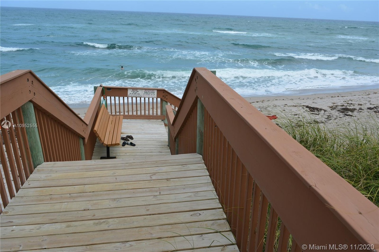 5540 North Ocean Drive, Unit 5D Riviera Beach, FL 33404 - Photo 13 of 23
