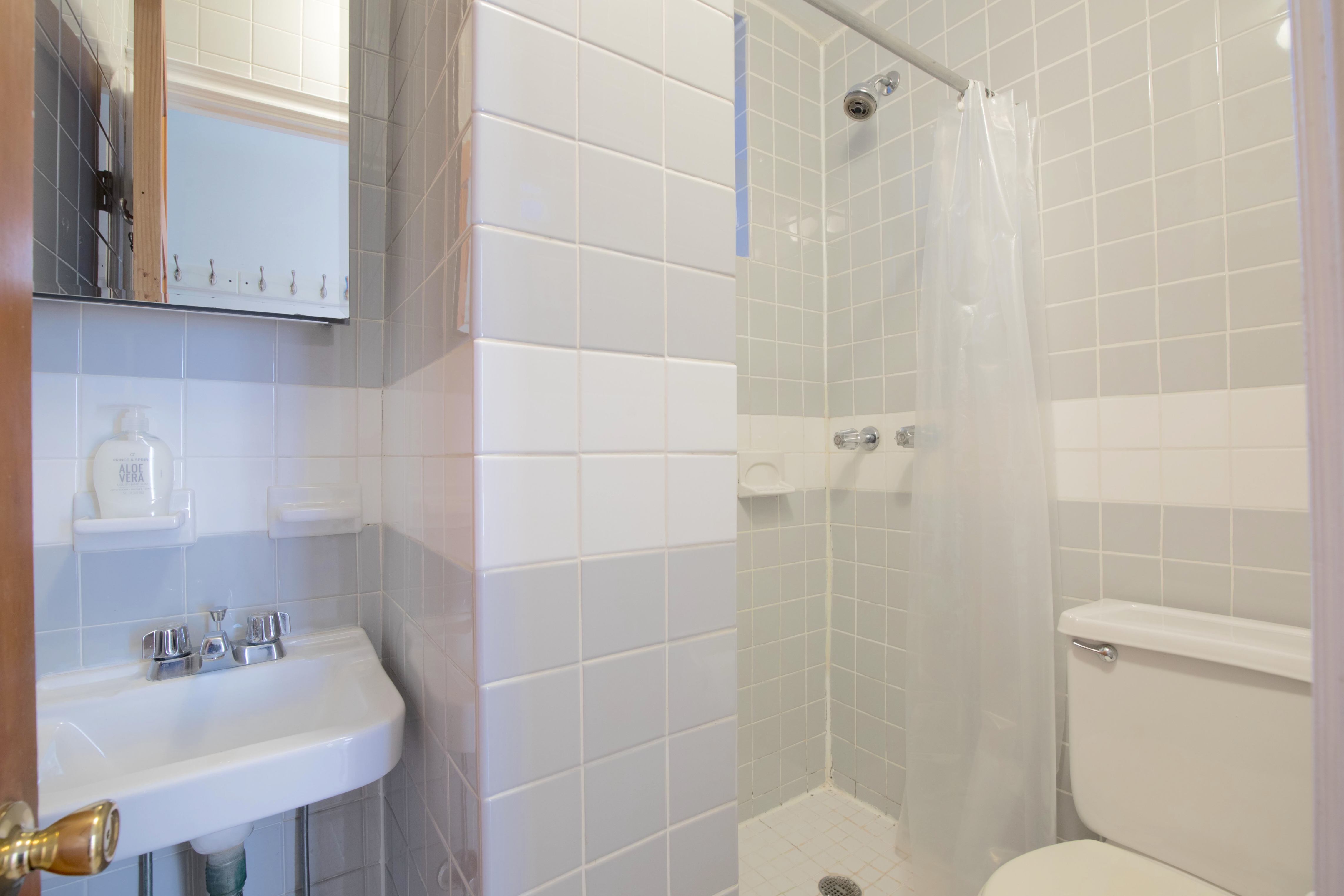 39 Christopher Street, Unit 2D Manhattan, NY 10014 - Photo 3 of 6