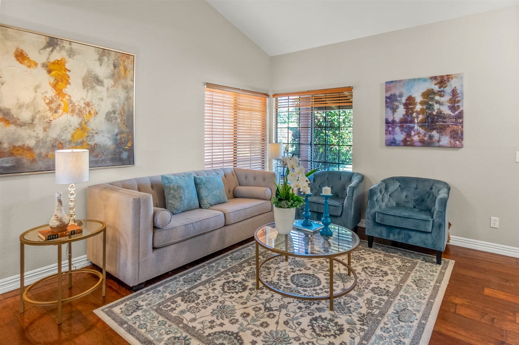 962 Alyssum Road Carlsbad, CA 92011 - Photo 3 of 22