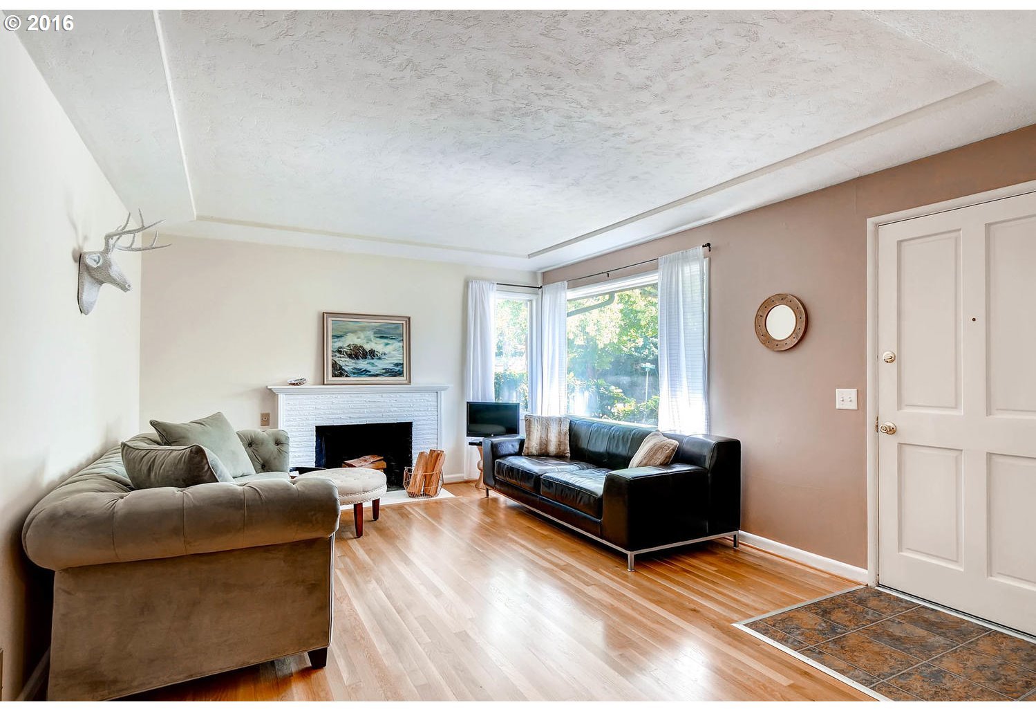 6556 Southwest 47th Place Portland, OR 97221 - Photo 2 of 21 Gallery Image 2