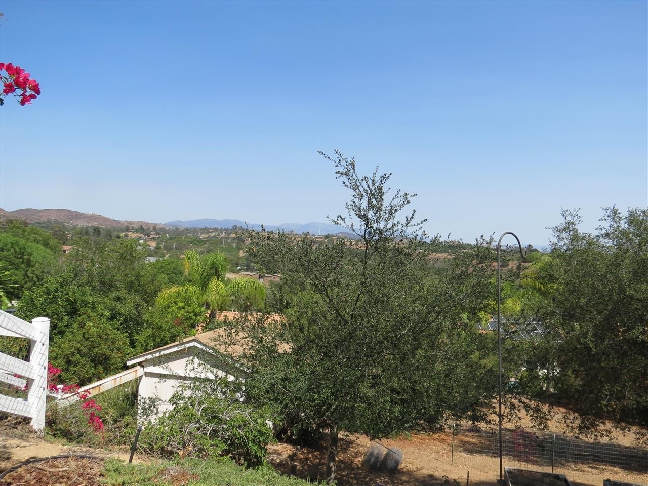 217 Bottlebrush Way Fallbrook, CA 92028 - Photo 20 of 25
