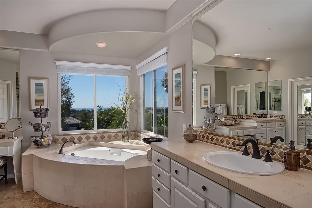 1379 Bello Mar Drive Encinitas, CA 92024 - Photo 15 of 25 Check out the ocean view!