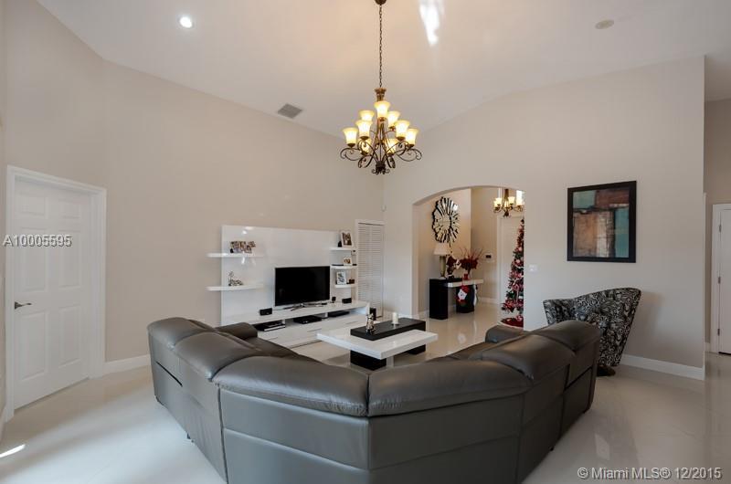 15962 Southwest 62nd Street Miami, FL 33193 - Photo 6 of 33