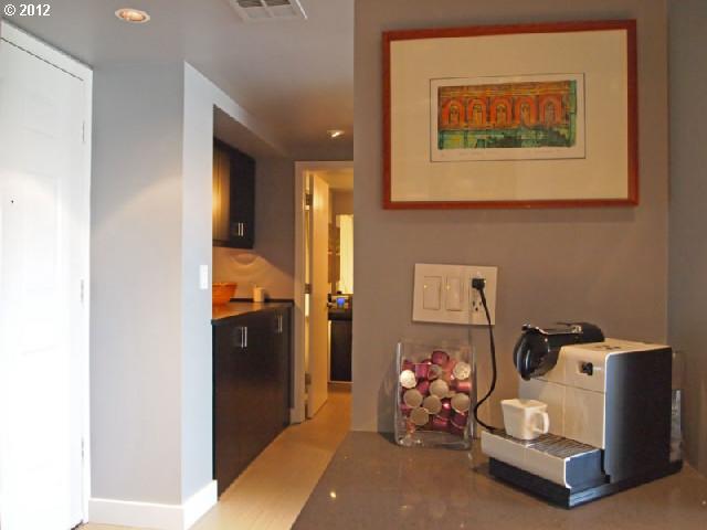 6665 West Burnside Road, Unit 432 Portland, OR 97225 - Photo 10 of 16 Gallery Image 10