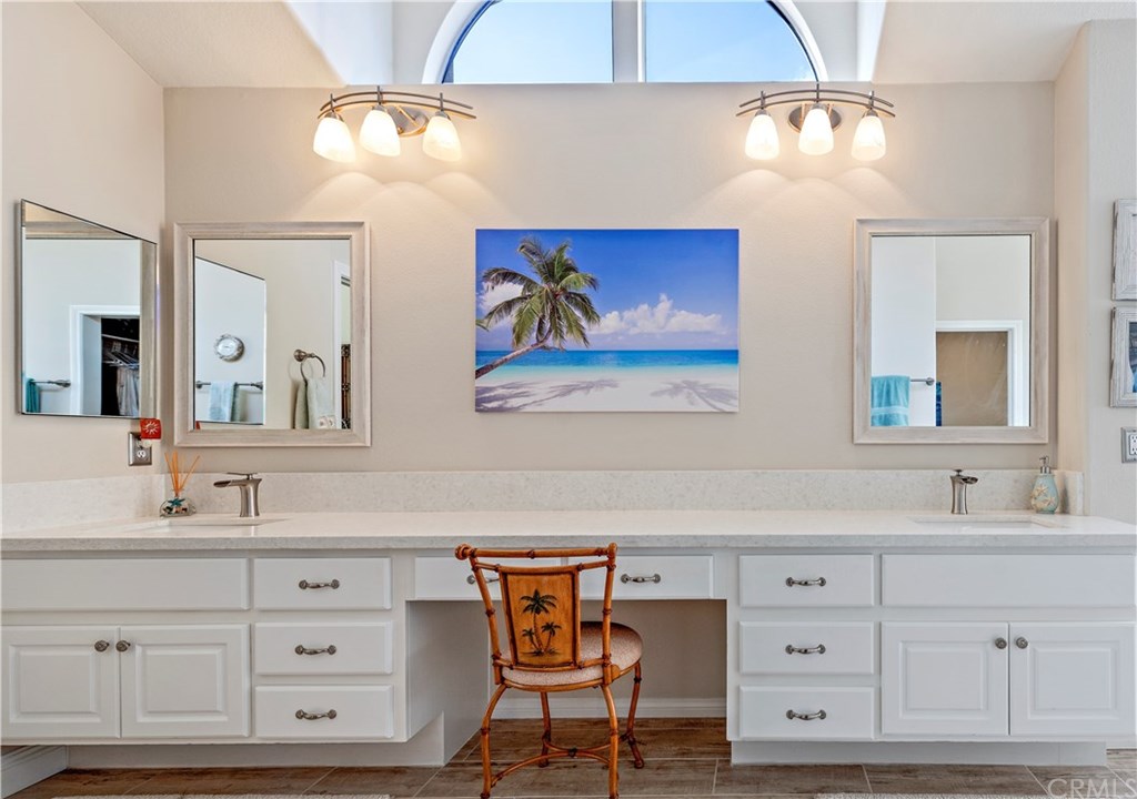 2152 Vallejo Drive Tustin, CA 92782 - Photo 22 of 35 Stunning quartz countertop. Plenty of room to get ready.