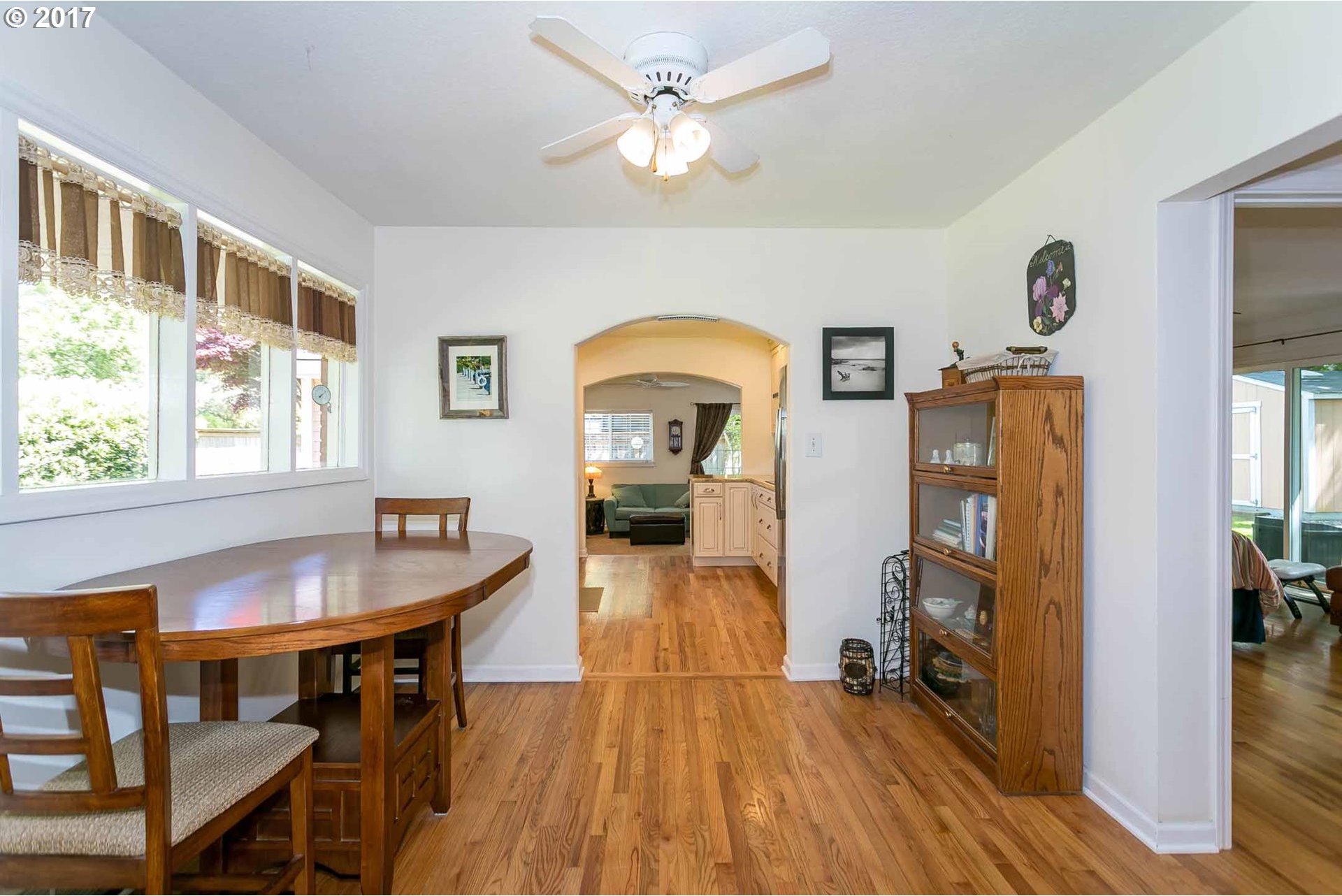 5820 Southwest Taylors Ferry Road Portland, OR 97219 - Photo 18 of 29 Gallery Image 18