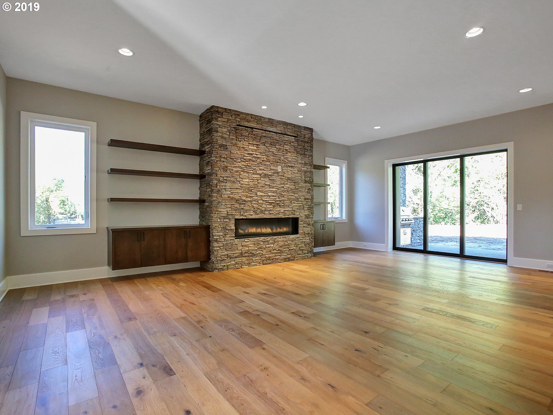 13596 Goodall Road Lake Oswego, OR 97034 - Photo 2 of 32 Gallery Image 2