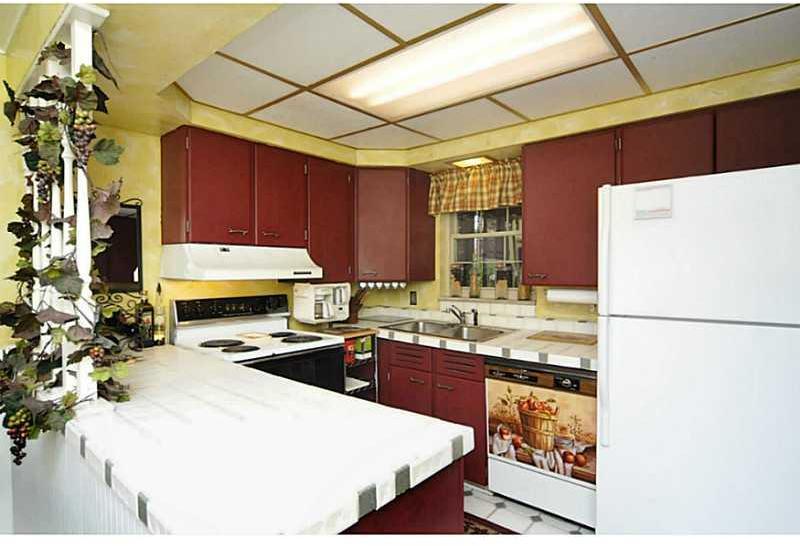 1944 Spring Valley Road Pittsburgh, PA 15243 - Photo 14 of 24