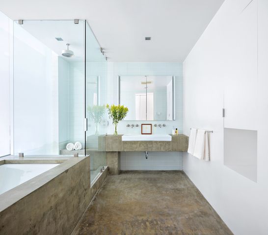 $2,100,000 | 300 West 14th Street, Unit 303 | Chelsea