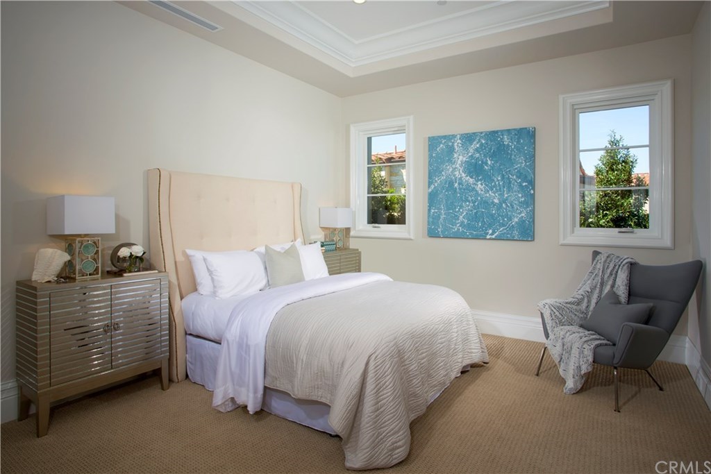 4521 Roxbury Road Corona del Mar, CA 92625 - Photo 8 of 23