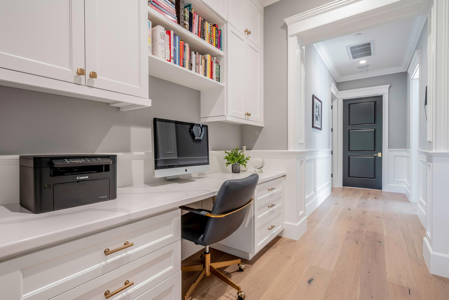 4143 Hayvenhurst Drive Encino, CA 91436 - Photo 45 of 60