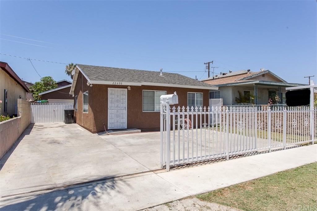 22409 Elaine Avenue, Hawaiian Gardens, CA 90716 Compass