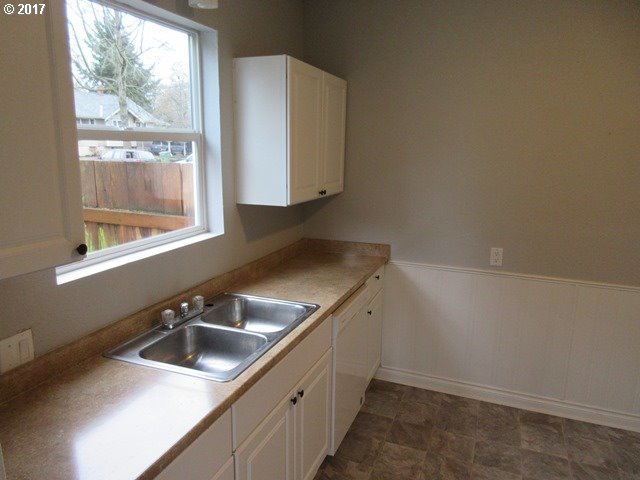495 Ford Street Southeast Salem, OR 97301 - Photo 5 of 18