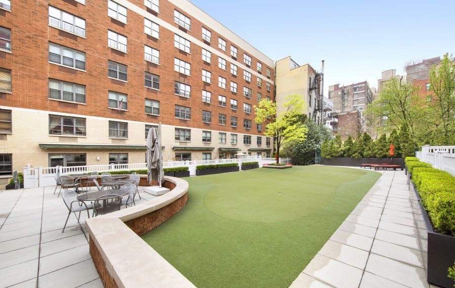 Clinton West 516 W 47th St, Manhattan, NY 10036 - Photo 11 of 25