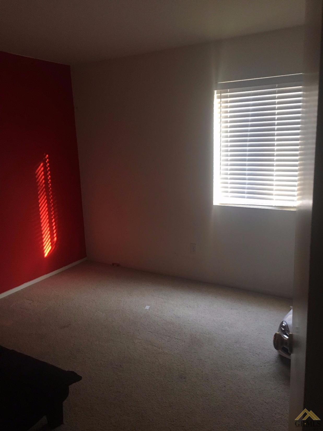 4722 Shadow Stone Street Bakersfield, CA 93313 - Photo 8 of 13